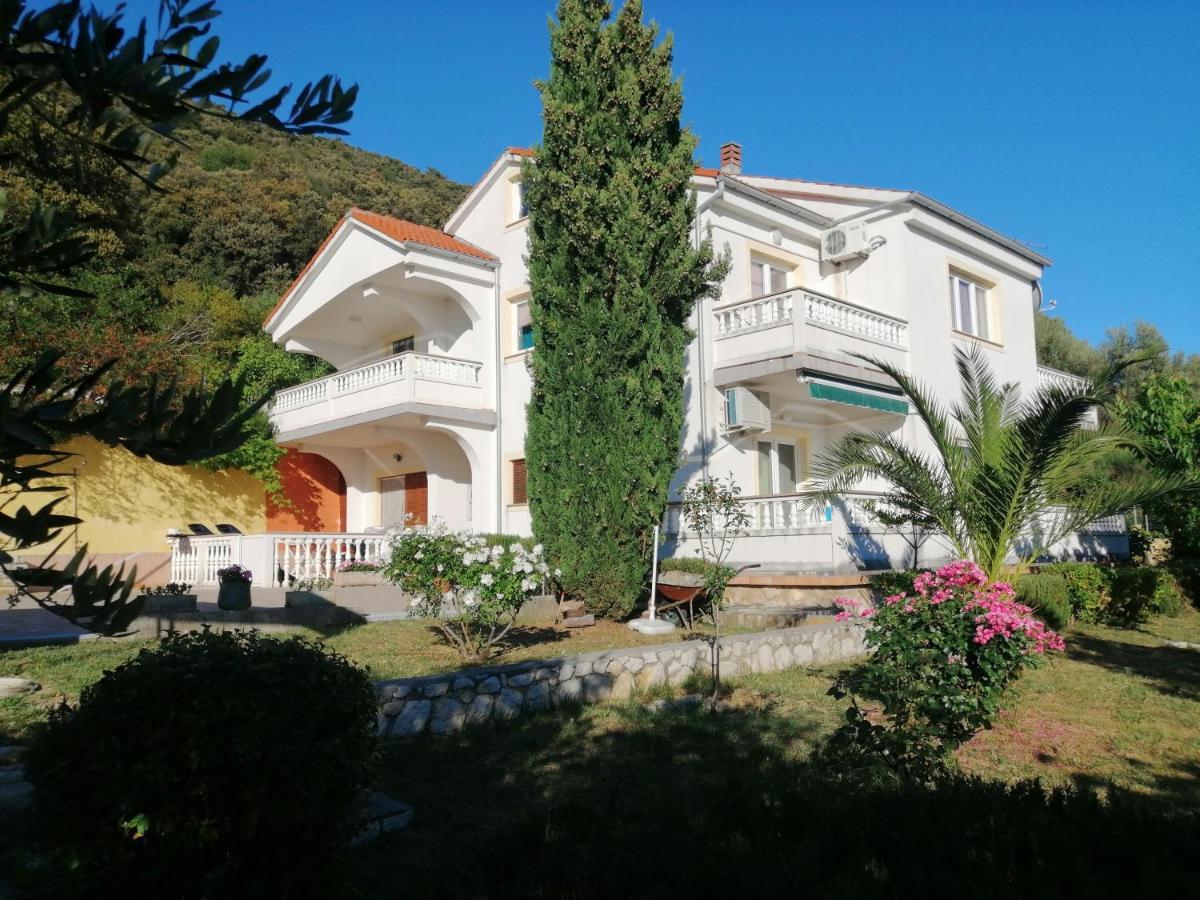 Apartments Fafandjel Rab Town Exterior photo