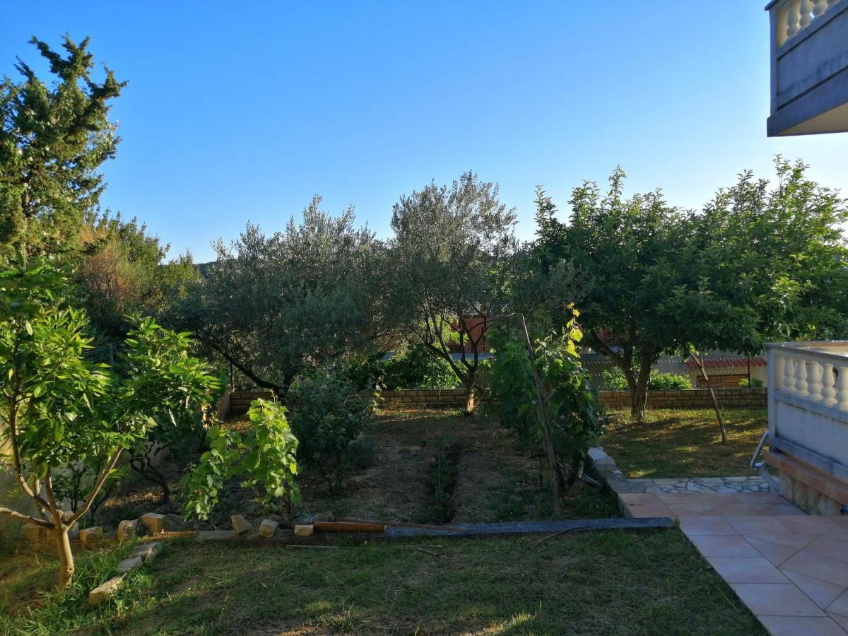 Apartments Fafandjel Rab Town Exterior photo