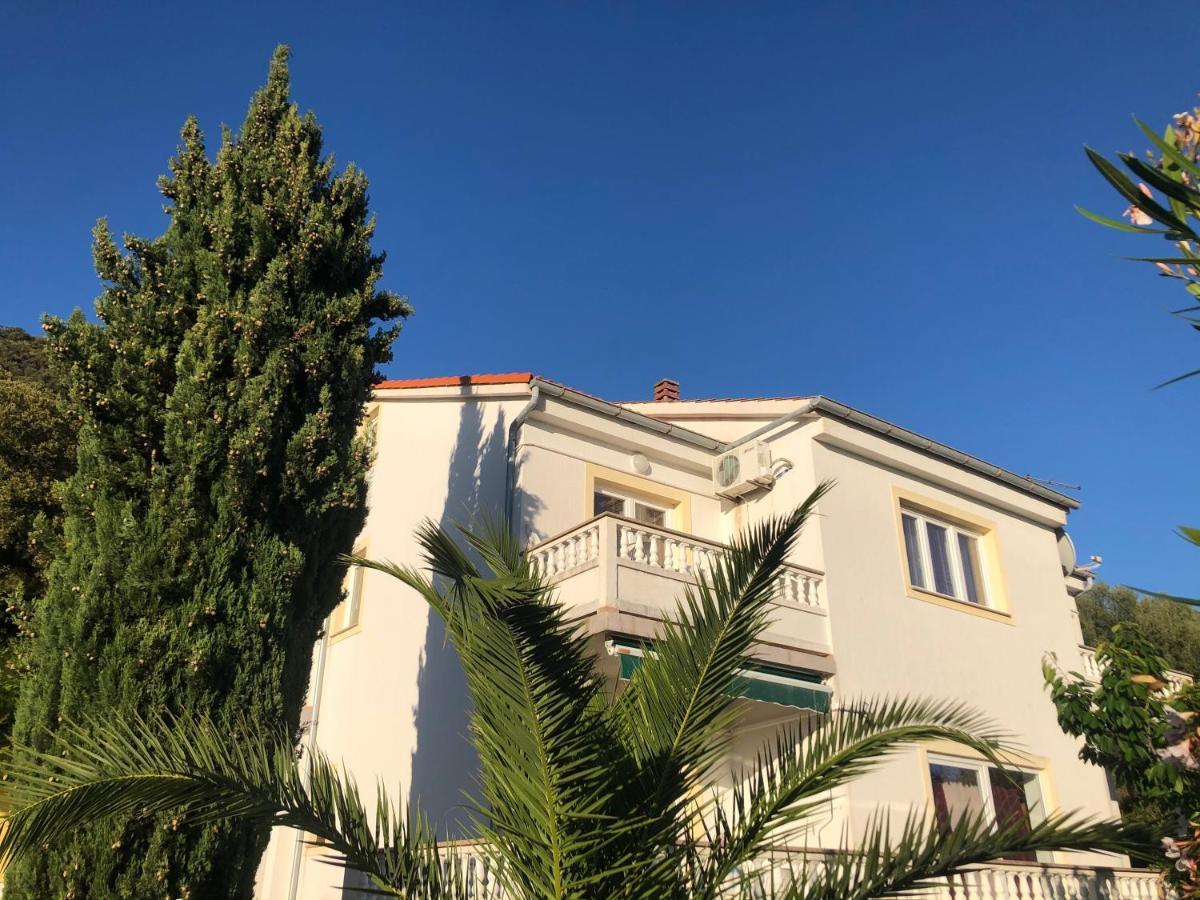 Apartments Fafandjel Rab Town Exterior photo