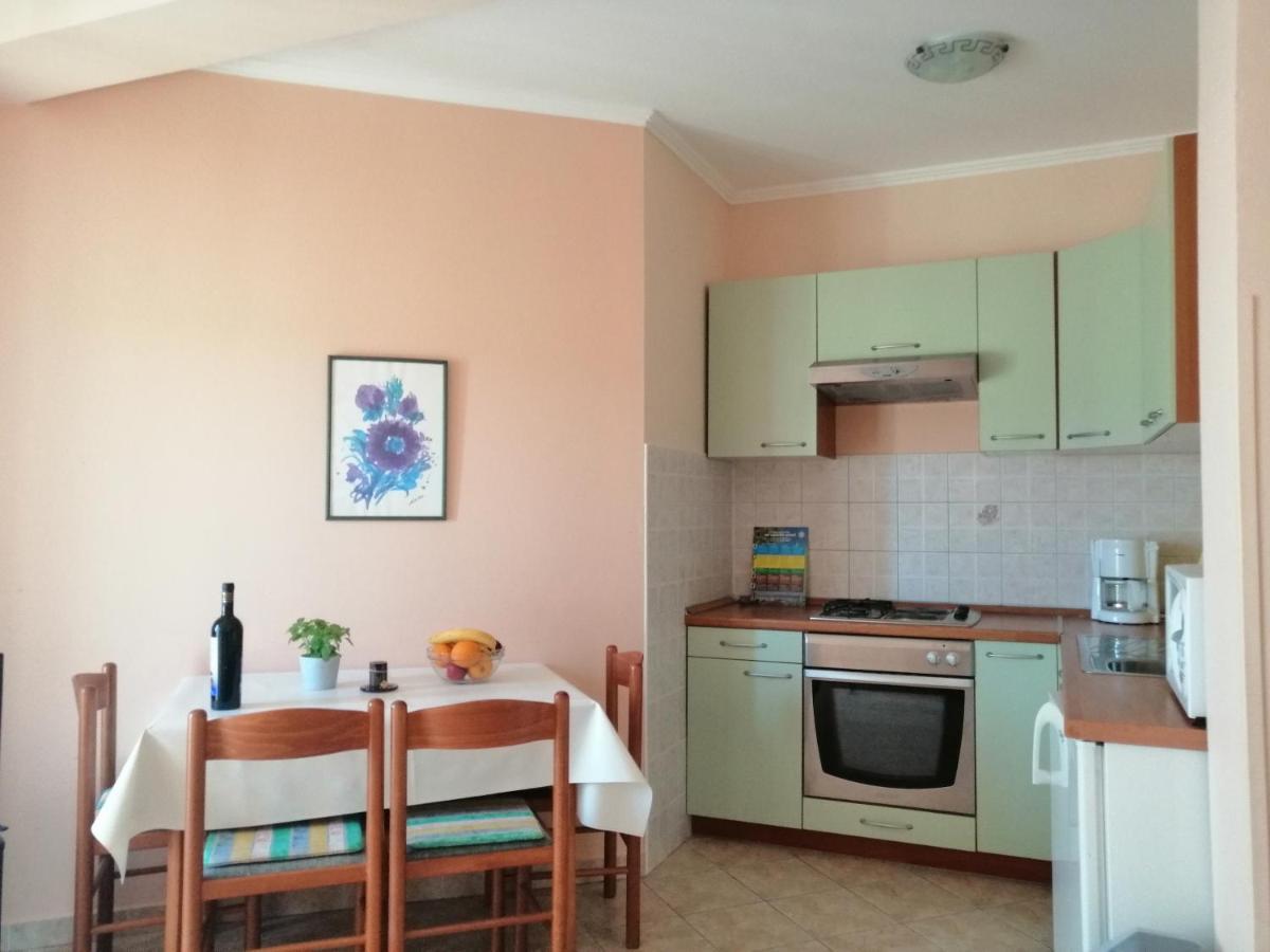 Apartments Fafandjel Rab Town Exterior photo